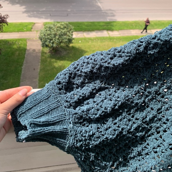 Jessica Simpson slouchy crochet sweater - Picture 3 of 4